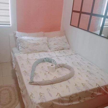 Urban Deca Staycation Mandaluyong Exterior foto