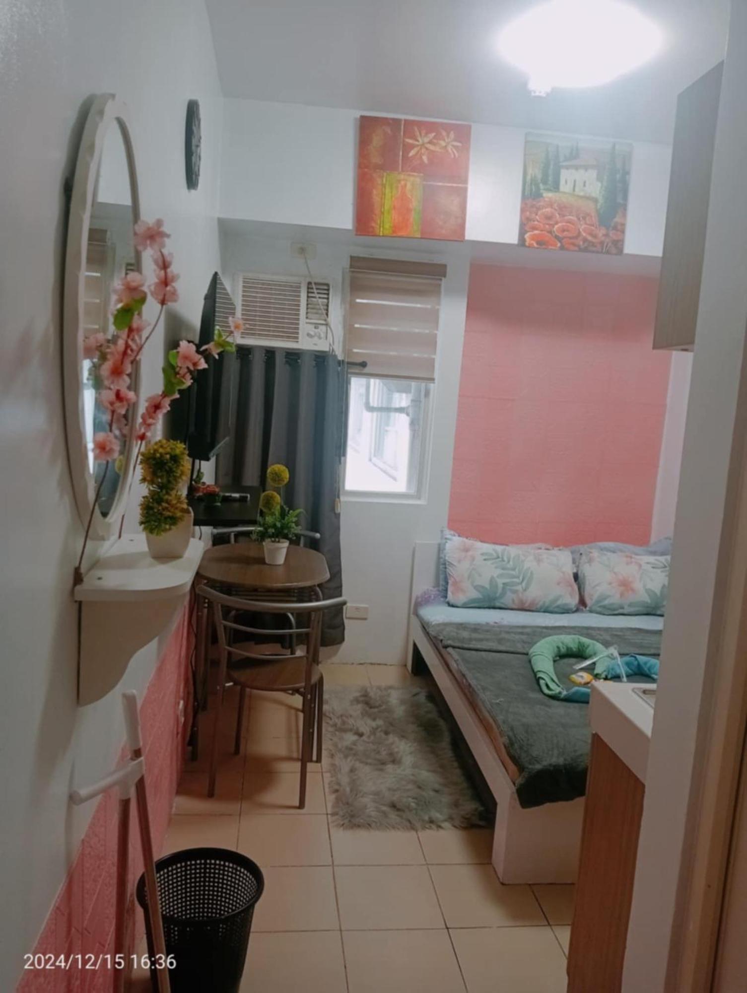 Urban Deca Staycation Mandaluyong Exterior foto